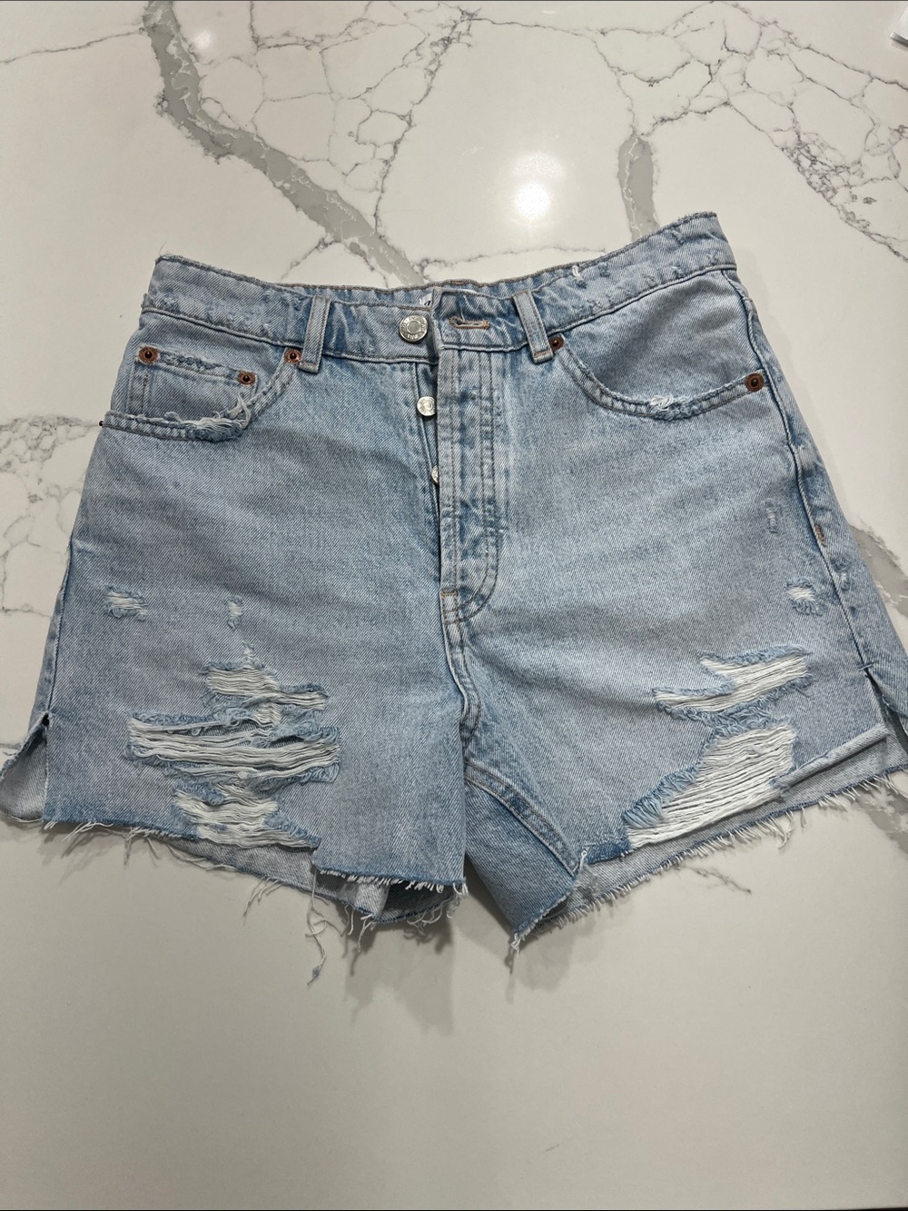 ZARA Women’s High-Rise Light Blue Distressed Denim Shorts - Size 6